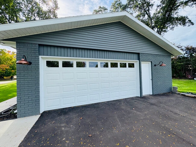 5800 Ponderosa Dr