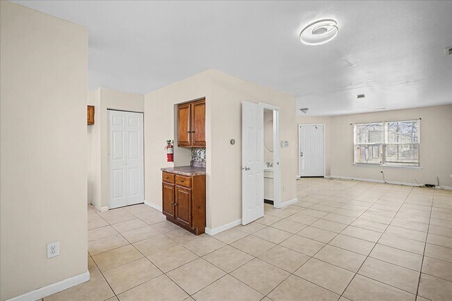 Photo - 511 S 6th St