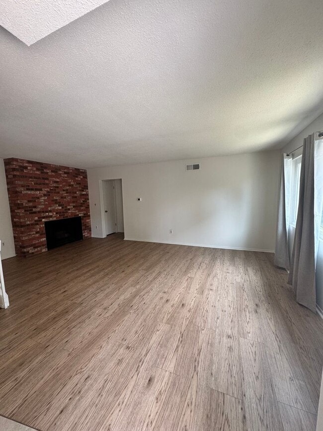 Photo - 2210-2212 E Avalon Ave Unit 2210