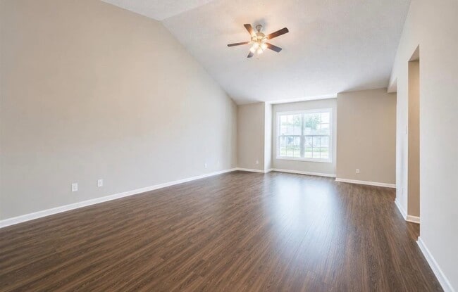 Photo - 657 Cherry Blossom Rd