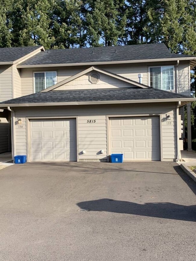 YOU'LL LOVE LIVING AT REED!!! - YOU'LL LOVE LIVING AT REED!!! Townhome