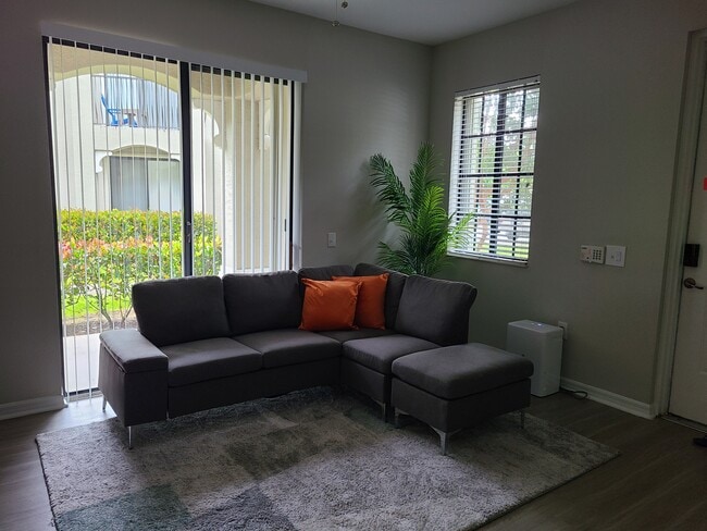 Photo - 19000 Portofino Cir Unit 113