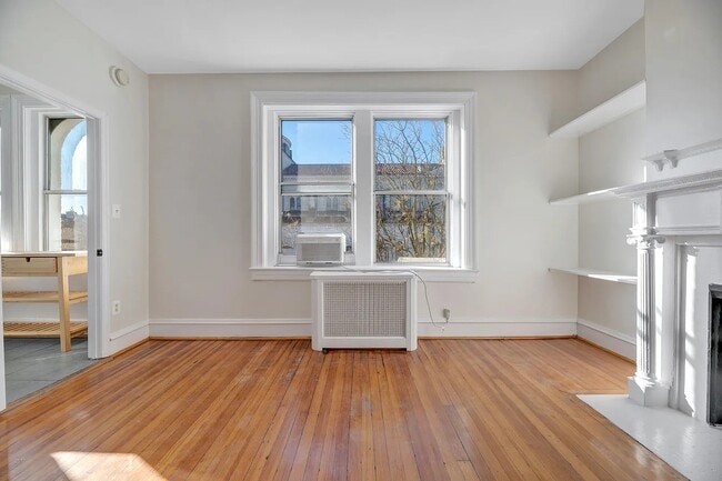 Photo - 1519 Park Rd NW Unit 302