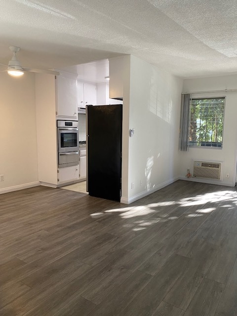 Photo - 1335 N Detroit St