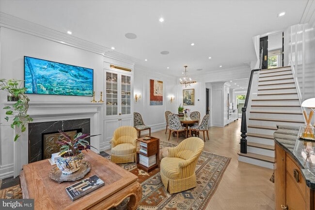 Photo - 1524 Swann St NW