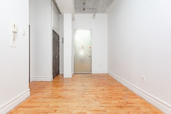 Photo - 1087 Flushing Ave Unit 413