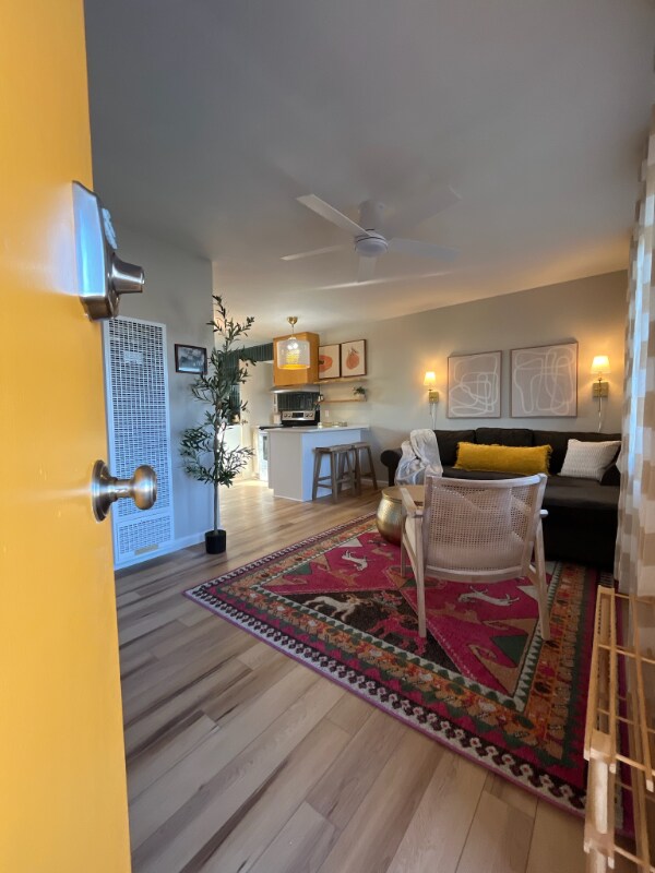 Photo - 1001 Castlerock Dr