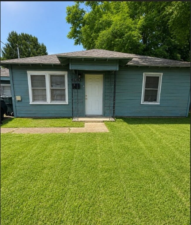 Building Photo - 4450 Dallas Ave Unit 4450 Dallas Ave