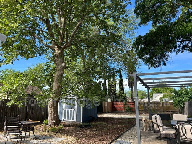 Photo - 4000 36th St