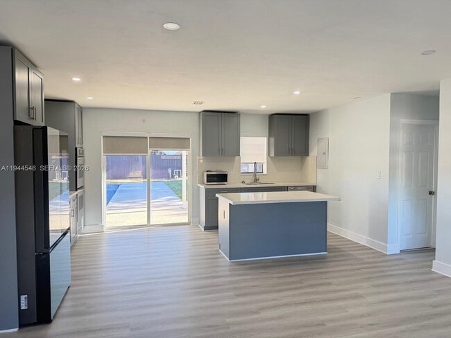 Photo - 9900 Dominican Dr