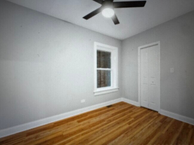 Photo - 7152 S Racine Ave Unidad 2