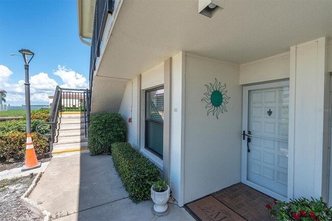 6210 Sun Blvd Unit 101
