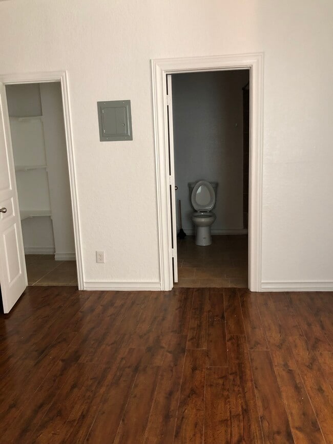 Building Photo - 1808 San Angelo Blvd