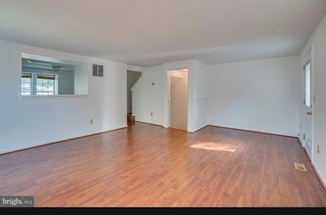Photo - 16965 Monmouth Ct