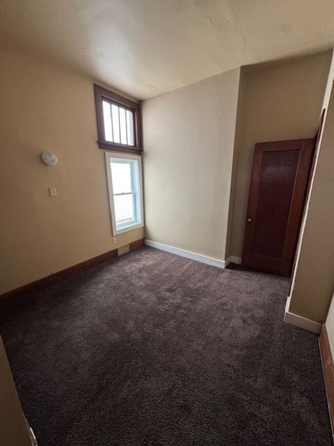 Photo - 420 Maxine Dr