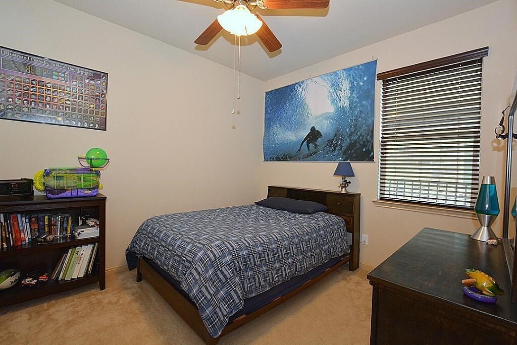Photo - 18907 Cove Pointe Dr