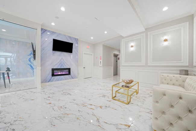 Lobby lounge 1 of 2