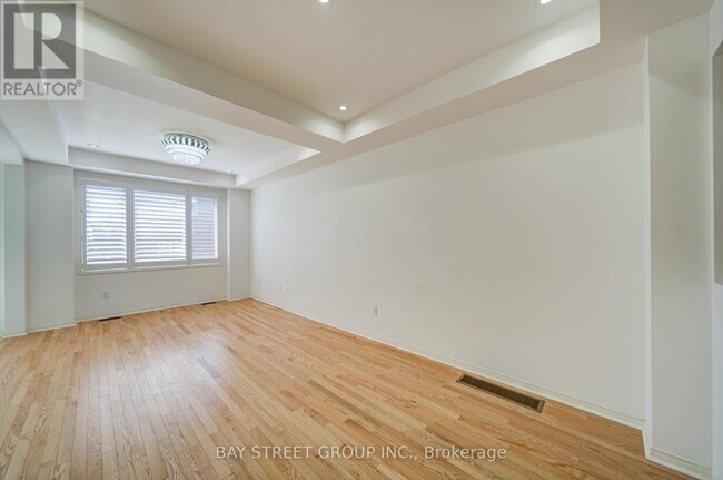 Photo - 114 Ness Dr