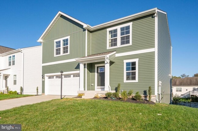 Photo - 192 Ludgate Mnr