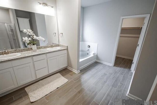Photo - 7623 Waterview Dr