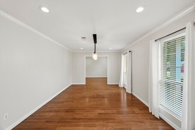 Photo - 6131 Yarwell Dr
