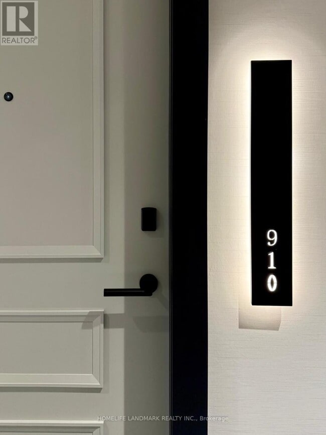 Photo - 115 Denison Ave Unité 910