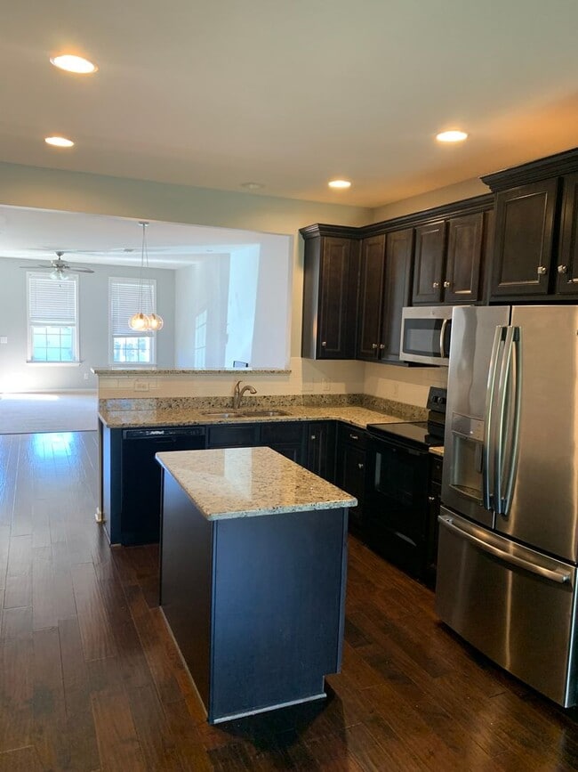 Traemoor Village Townhome - Traemoor Village Townhome