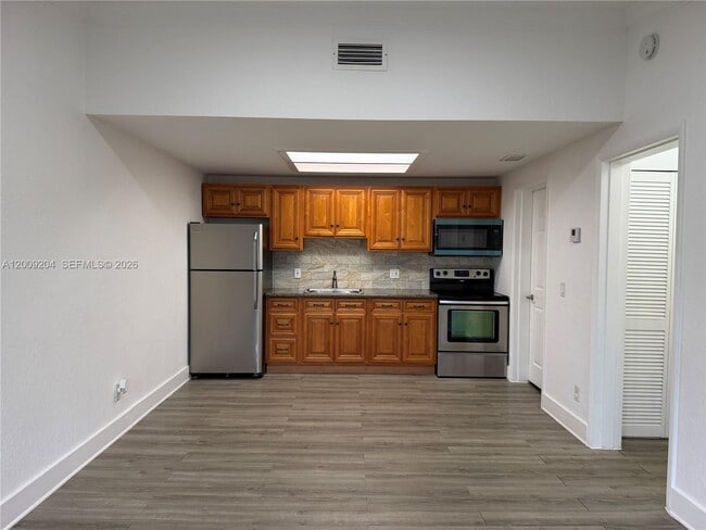 Photo - 7178 Southgate Blvd