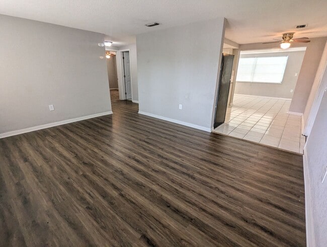 8839 Chilton Dr