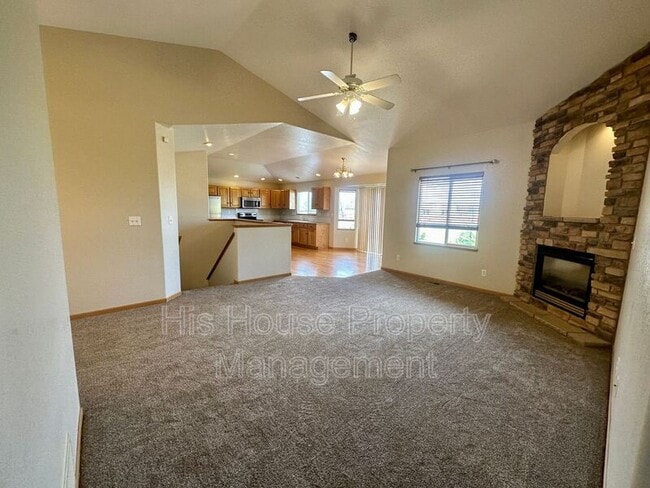 Photo - 208 Whitney Bay