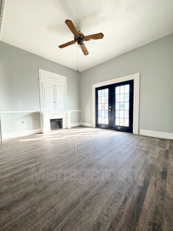 Photo - 1141 Earlwood Ave Unit Lower