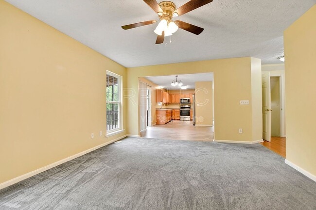 Photo - 5703 Georgia Ln