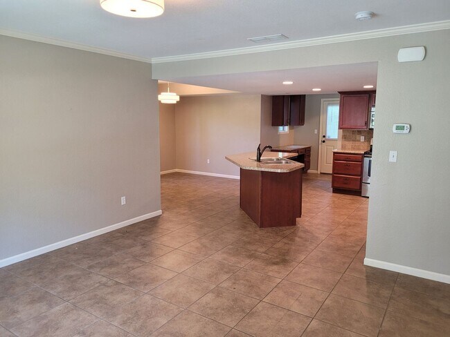 Photo - 3 Bedroom 2.5 Bathroom Home