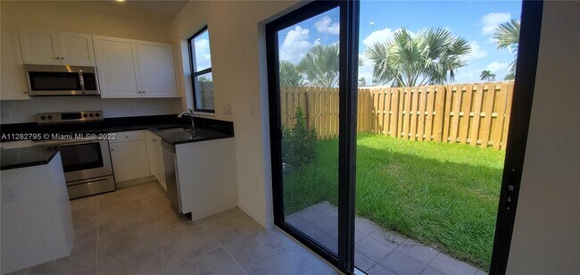 Photo - 11273 SW 249th St