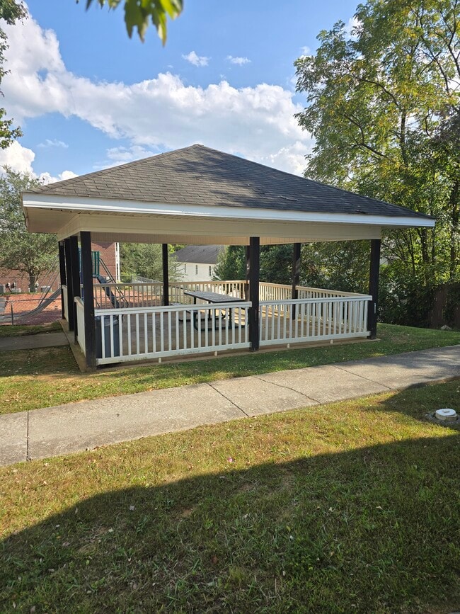 Photo - Beaver Hollow Apartments