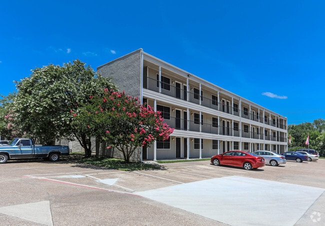 Building 2 (1x1 apartments)