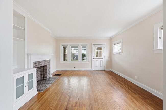 Photo - 2710 Dayton Ave Unit 2712