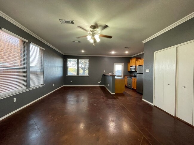 Photo - 8424-8426 Jay Street Unit 8426