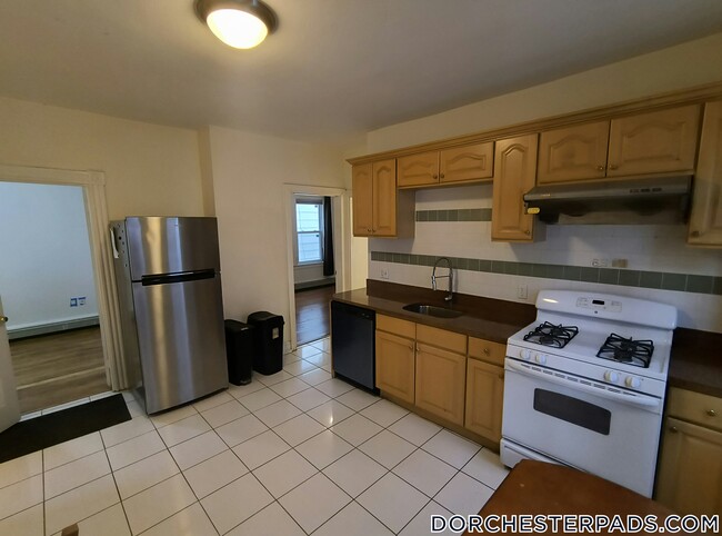 Photo - 19 Newport St Unit 2