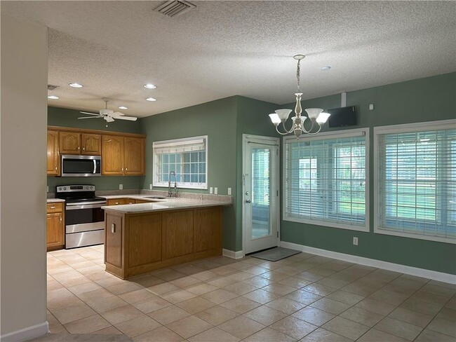 Photo - 405 Cobble Stone Way