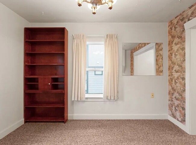 Photo - 313 W 5th St Unit #3