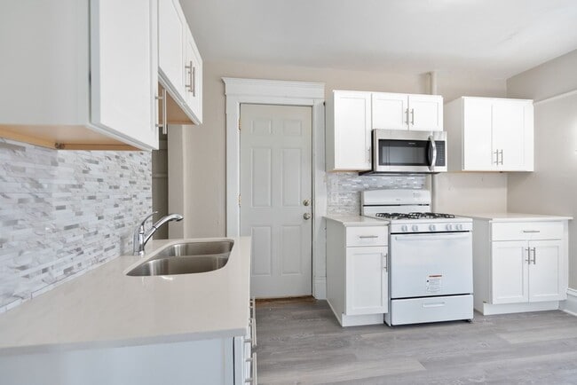 Photo - 2304 Walnut St Unit #3