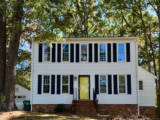 Building Photo - 4805 Candlelight Pl