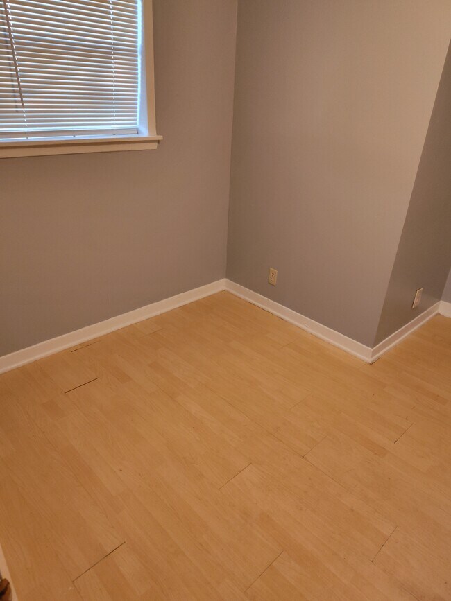 Photo - 6742 Stella St