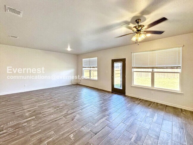 Photo - 8518 Trungle Rd