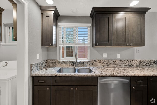 Building Photo - Woodglen Terrace - Woodglen Terrace Apartments