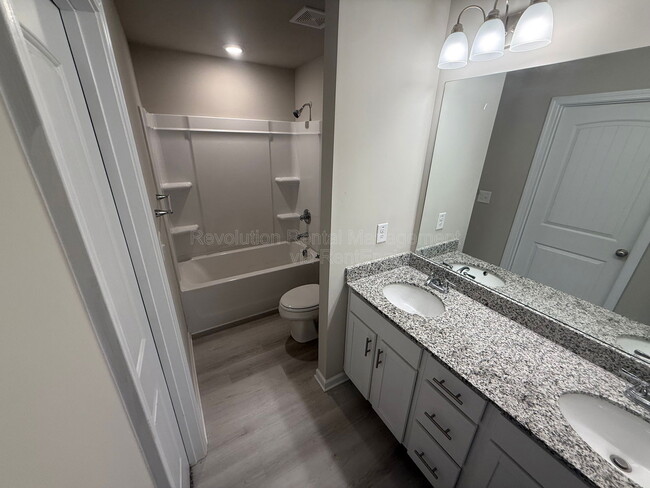 Photo - 501 Brady Dr