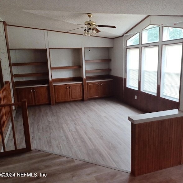 Photo - 463 Logan Ave