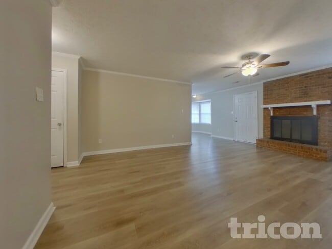 Photo - 1509 Sugarplum Pl SW