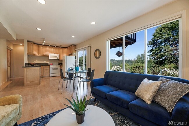 Building Photo - 14210 56th Ave S Unit Apartment